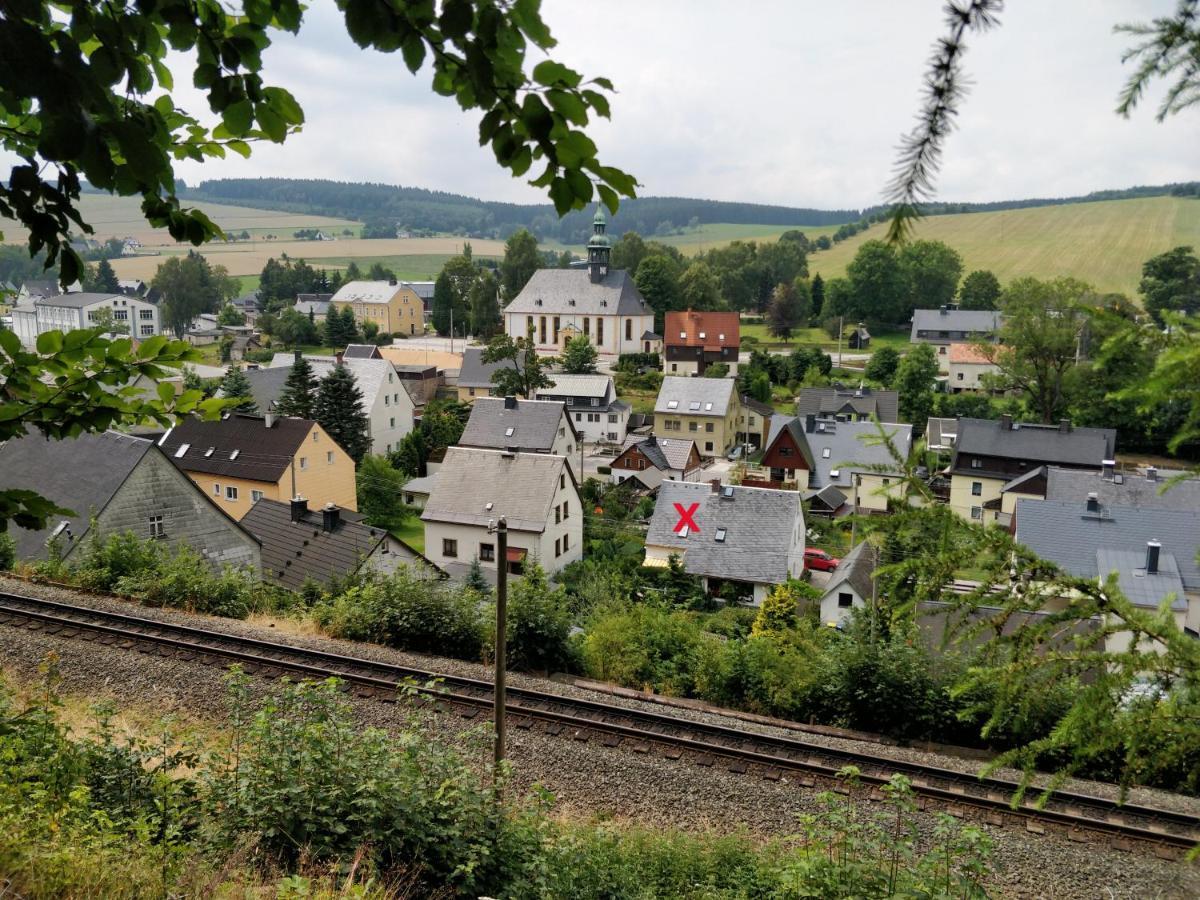 Ferienwohnung Bimmelbahn-Blick Neudorf  Buitenkant foto